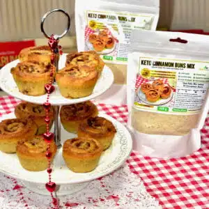 Mezcla para hornear rollos de canela bajos en carbohidratos Keto Mélange de cuisson pour petits pains à la cannelle Keto à faible teneur en glucides Mélange de cuisson pour petits pains à la cannelle Keto à faible teneur en glucides Смесь для выпечки булочек с корицей и кето с низким содержанием углеводов Keto-Zimtschnecken-Backmischung mit niedrigem Kohlenhydratgehalt Miscela di cottura per rotoli di cannella cheto a basso contenuto di carboidrati Golden Stevia Low Carb Keto Cinnamon Rolls Baking Mix
