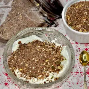 Low Carb Chocolate Nut Keto Muesli Golden Stevia Nuez de chocolate baja en carbohidratos Keto Muesli Golden Stevia Wenig Kohlehydrate Schokoladen-Nuss-Keto-Müsli Golden Stevia Faible teneur en glucides Chocolat Noix Keto Muesli Golden Stevia Con pochi carboidrati Keto Muesli al cioccolato e noci Golden Stevia С низким содержанием углеводов Шоколадно-ореховый кето-мюсли Золотая стевия