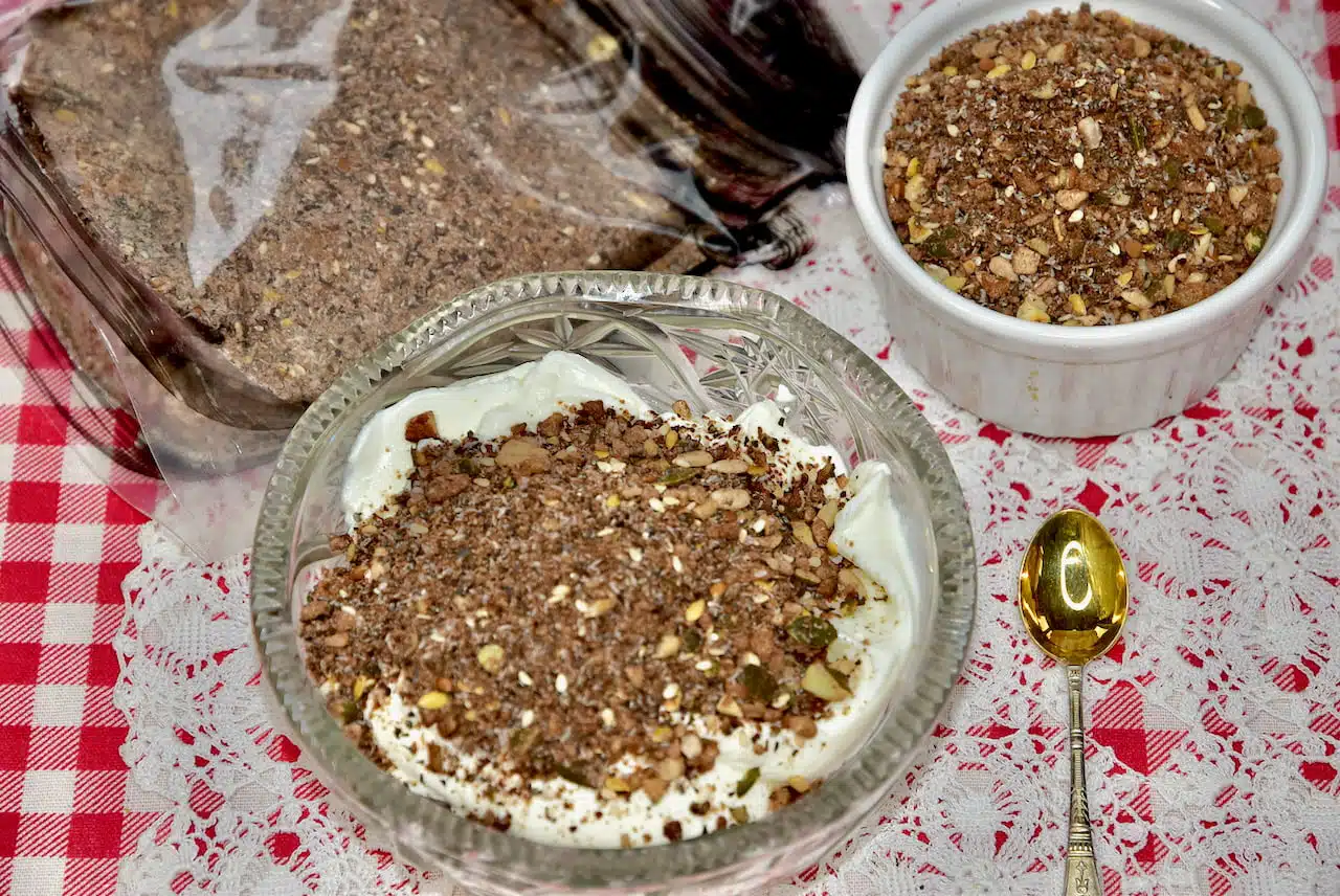 Low Carb Chocolate Nut Keto Muesli Golden Stevia Nuez de chocolate baja en carbohidratos Keto Muesli Golden Stevia Wenig Kohlehydrate Schokoladen-Nuss-Keto-Müsli Golden Stevia Faible teneur en glucides Chocolat Noix Keto Muesli Golden Stevia Con pochi carboidrati Keto Muesli al cioccolato e noci Golden Stevia С низким содержанием углеводов Шоколадно-ореховый кето-мюсли Золотая стевия