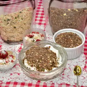 Low Carb Chocolate Nut Keto Muesli Golden Stevia Nuez de chocolate baja en carbohidratos Keto Muesli Golden Stevia Wenig Kohlehydrate Schokoladen-Nuss-Keto-Müsli Golden Stevia Faible teneur en glucides Chocolat Noix Keto Muesli Golden Stevia Con pochi carboidrati Keto Muesli al cioccolato e noci Golden Stevia С низким содержанием углеводов Шоколадно-ореховый кето-мюсли Золотая стевия